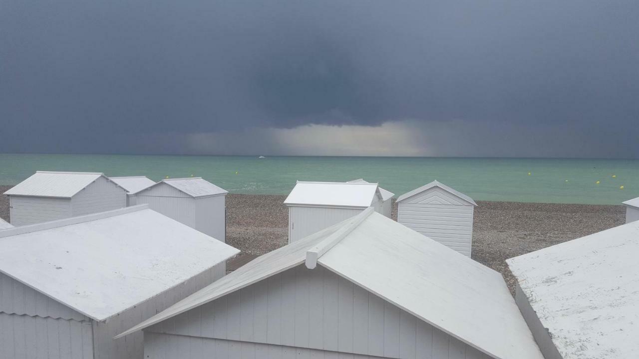 Gite De La Plage 梅尔·莱斯·拜恩斯 外观 照片